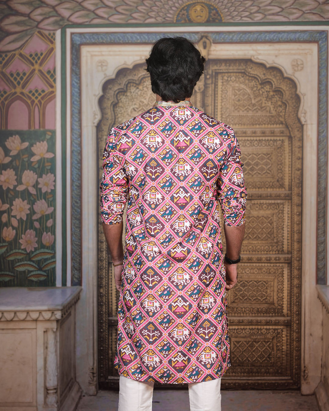 Multicolour Geometric Kurta for Men